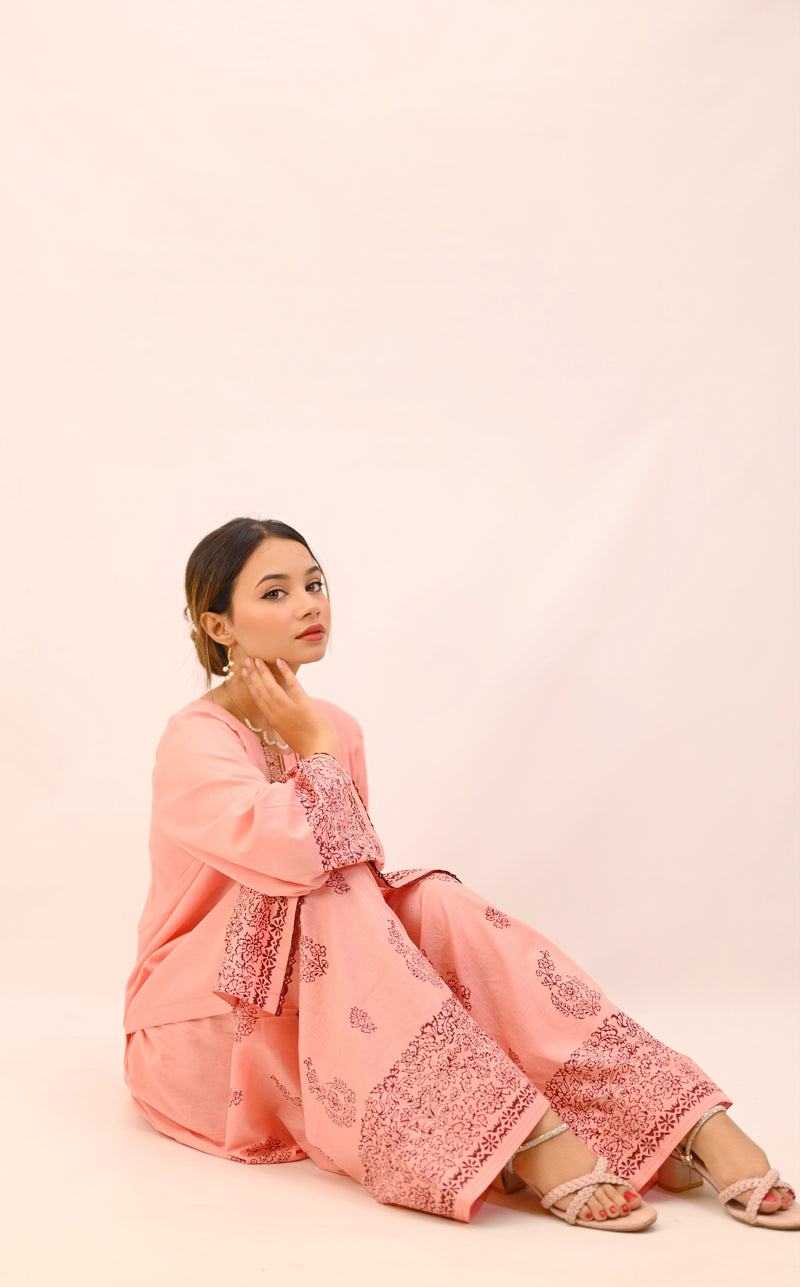 Gulabi – Yaadon Ki Chaap Collection