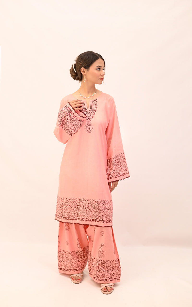 Gulabi – Yaadon Ki Chaap Collection