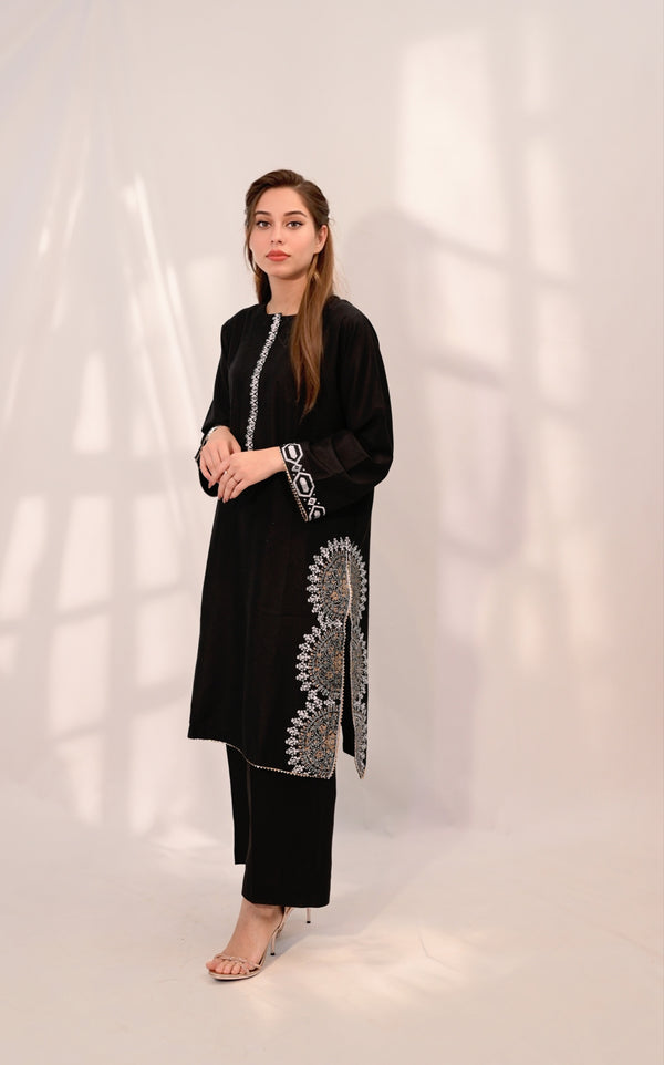 Zar E Siyah – Festive Collection